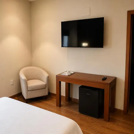 Hospederia La Serrana Hotel